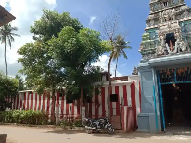Arulmigu Seenevasaperumal Temple And Kasivisvanathaswamy Temple, Kalyanapruam, Thanjavur - 613201 அருள்மிகு சீனிவாசப்பெருமாள் மற்றும் காசிவிசுவநாதர் திருக்கோயில், Kalyanapruam, Thanjavur - 613201, Thanjavur - Ancient Temple Architecture and History Image 9