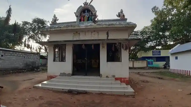 Arulmigu Seenevasaperumal Temple, Ragavapuram - 624304 Arulmigu Seenevasaperumal Temple, Ragavapuram - 624304, Dindigul - Ancient Temple Architecture and History Image 2