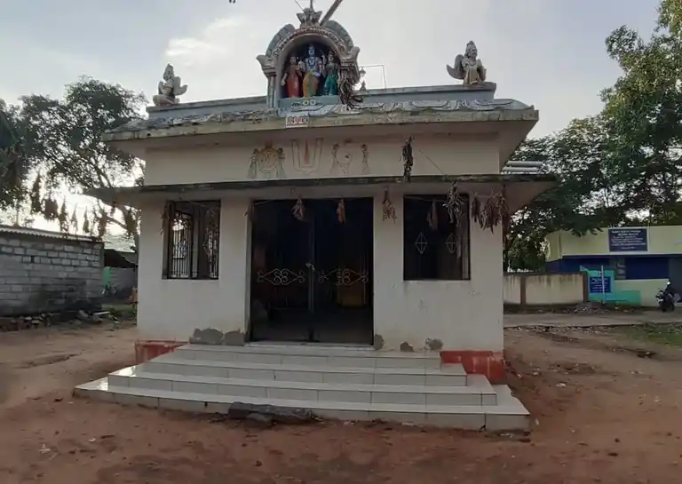 Arulmigu Seenevasaperumal Temple, Ragavapuram - 624304 Arulmigu Seenevasaperumal Temple, Ragavapuram - 624304, Dindigul - Ancient Temple Architecture and History Image 3