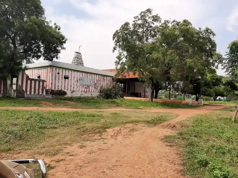 Arulmigu Seenivasa Perumal Temple, Kandanur - 630702 Arulmigu Seenivasa Perumal Temple, Kandanur - 630702, Sivagangai - Ancient Temple Architecture and History Image 3