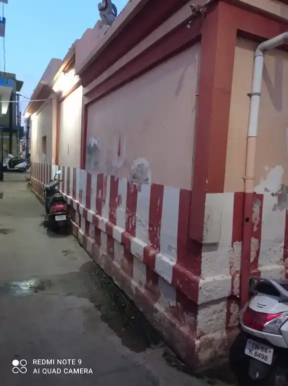 Arulmigu Seenivasa Perumal Temple, Thennur, Thiruchirappalli - 620002 அருள்மிகு சீனிவாசபெருமாள் திருக்கோயில், Thennur, Thiruchirappalli - 620002, Thiruchirappalli - Ancient Temple Architecture and History Image 3