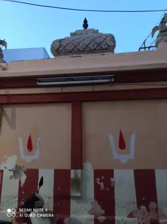 Arulmigu Seenivasa Perumal Temple, Thennur, Thiruchirappalli - 620002 அருள்மிகு சீனிவாசபெருமாள் திருக்கோயில், Thennur, Thiruchirappalli - 620002, Thiruchirappalli - Ancient Temple Architecture and History Image 4