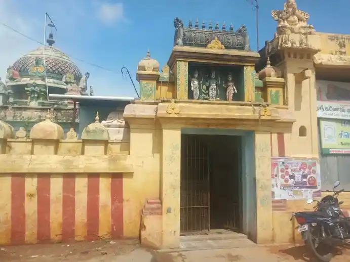 Arulmigu Seera Sagara Anumar Temple, Thirupaarkadal, Mannargudi - 614001 அருள்மிகு சீரசாகர அனுமார் திருக்கோயில், Thirupaarkadal, Mannargudi - 614001, Thiruvarur - Ancient Temple Architecture and History Image 4