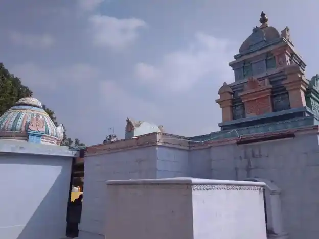 Arulmigu Seerkalinathar Temple, Kolangondai - 637503 அருள்மிகு சீர்காழிநாதர் திருக்கோயில், Kolangondai - 637503, Namakkal - Ancient Temple Architecture and History Image 4