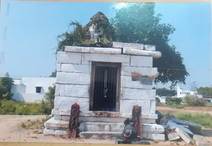 Arulmigu Seerkalinathar Temple, Unjanai - 637205 அருள்மிகு சீர்காழிநாதர் திருக்கோயில், Unjanai - 637205, Namakkal - Ancient Temple Architecture and History Image 3