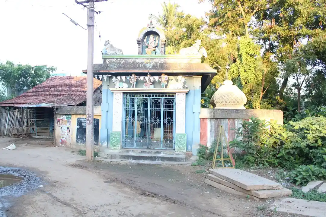 Arulmigu Seerkattum Pillaiyar Temple, Thirumangalakudi - 612102