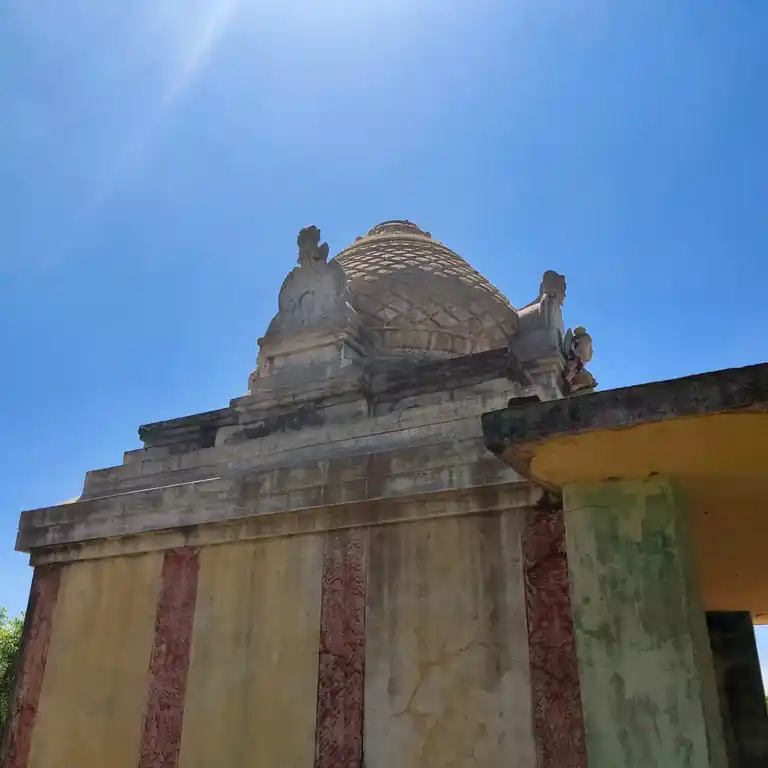 Arulmigu Selandiamman Temple, Edaiyakottai - 624704 அருள்மிகு செல்லாண்டியம்மன் திருக்கோயில், Edaiyakottai - 624704, Dindigul - Ancient Temple Architecture and History Image 4