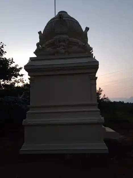 Arulmigu Selandiamman Temple, Kombaipatty - 624202 அருள்மிகு செல்லாண்டியம்மன் திருக்கோயில், Kombaipatty - 624202, Dindigul - Ancient Temple Architecture and History Image 2