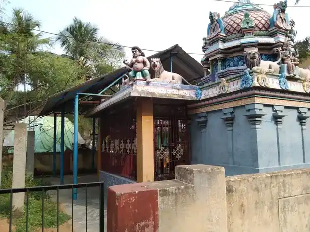 Arulmigu Seliamman Vagayara Temple, Senniyanallur, Senniyanallur - 609801 அருள்மிகு செல்லியம்மன் வகையறா திருக்கோயில், சென்னியநல்லூர் - 609801, Mayiladuthurai - Ancient Temple Architecture and History Image 3