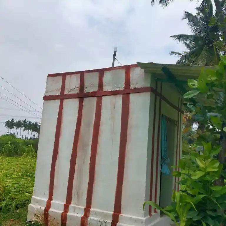 Arulmigu Sellagopalaperumal Temple, Ponmudi, Ponmudi - 638056 அருள்மிகு செல்லகோபாலபெருமாள் திருக்கோயில், Ponmudi, பொன்முடி - 638056, Erode - Ancient Temple Architecture and History Image 3