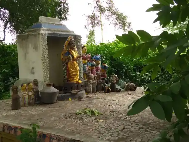 Arulmigu Sellaiyee Amman Temple, Palamedu - 625503 அருள்மிகு செல்லாயி அம்மன் கோயில், பாலமேடு - 625503, Madurai - Ancient Temple Architecture and History Image 2