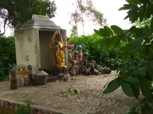 Arulmigu Sellaiyee Amman Temple, Palamedu - 625503 அருள்மிகு செல்லாயி அம்மன் கோயில், பாலமேடு - 625503, Madurai - Ancient Temple Architecture and History Image 3