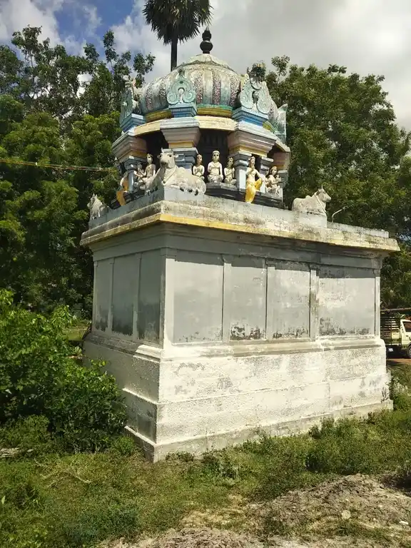 Arulmigu Sellakutti Ayyanar Temple, Alangudi - 612801