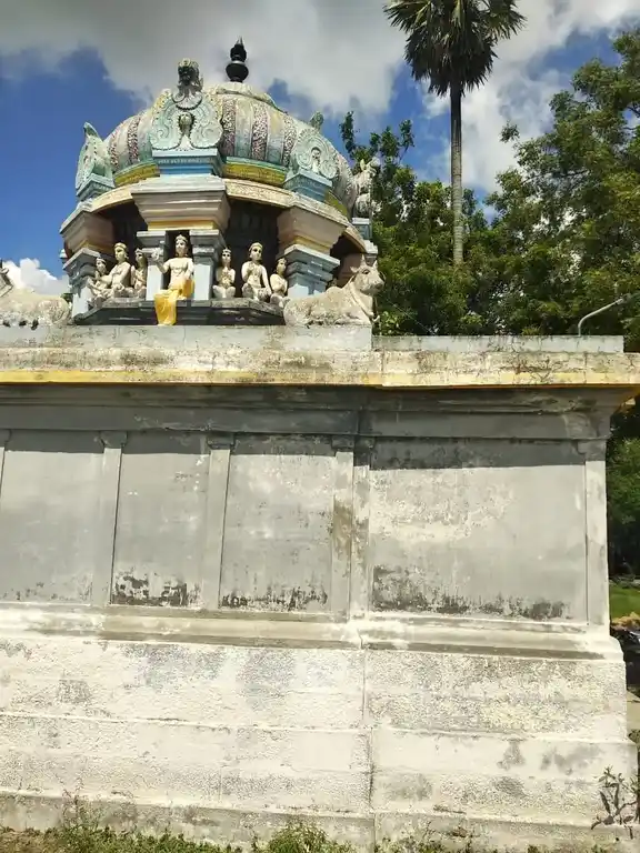 Arulmigu Sellakutti Ayyanar Temple, Alangudi - 612801 அருள்மிகு செல்லக்குட்டி அய்யனார் திருக்கோயில், ஆலங்குடி, Alangudi - 612801, Thiruvarur - Ancient Temple Architecture and History Image 4