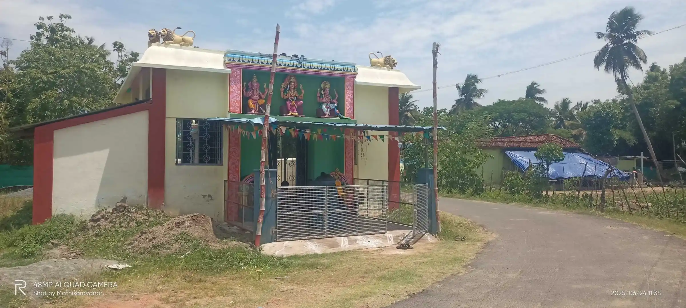 Arulmigu Sellamal Mariyamman Temple, Karupur 19-1 - 610101 அருள்மிகு செல்லம்மாள் மாரியம்மன் திருக்கோயில், Karupur 19-1, Karupur 19-1 - 610101, Thiruvarur - Ancient Temple Architecture and History Image 5