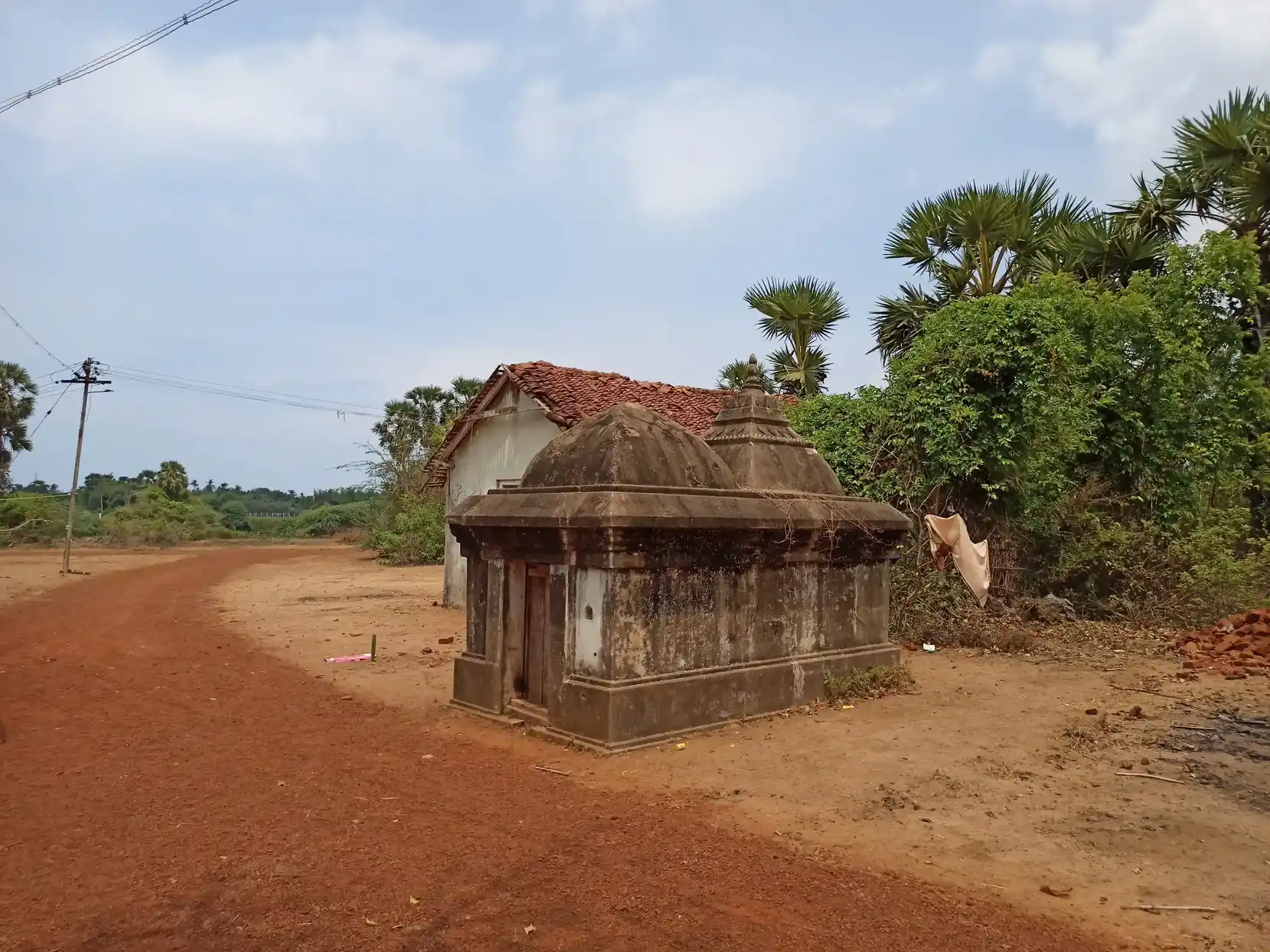 Arulmigu Sellamuthu Mariamman Temple, Agalangan - 611102 Temple