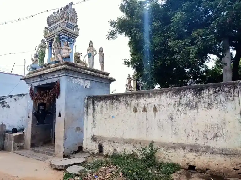 Arulmigu Sellamuthu Mariyamman Temple, Sennakunam Colony - 605755 அருள்மிகு செல்வமுத்து மாரியம்மன் திருக்கோயில், Sennakunam Colony - 605755, Viluppuram - Ancient Temple Architecture and History Image 4