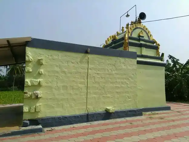 Arulmigu Sellandiamman, Akkarainegamam, Akkarainegamam - 638402 அருள்மிகு செல்லாண்டியம்மன் திருக்கோயில், அக்கரைநெகமம், Akkarainegamam - 638402, Erode - Ancient Temple Architecture and History Image 2