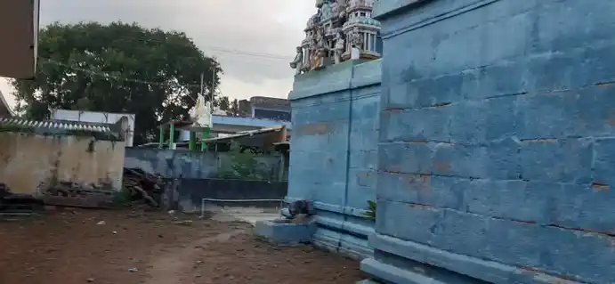 Arulmigu Sellandiamman,Mariamman,Muniappan Temple, Modamangalam - 637304 அருள்மிகு செல்லாண்டியம்மன், மாரியம்மன், முனியப்பன் திருக்கோயில், Modamangalam - 637304, Namakkal - Ancient Temple Architecture and History Image 3