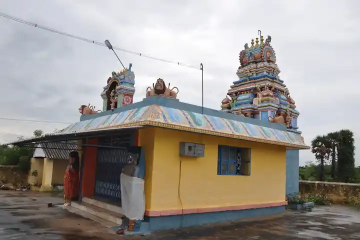 Arulmigu Sellandiamman Mariamman Temple, K.Pitchampatti - 639118 அருள்மிகு செல்லாண்டியம்மன், மாரியம்மன் திருக்கோயில், K.Pitchampatti, K.Pitchampatti - 639118, Karur - Ancient Temple Architecture and History Image 3