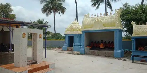 Arulmigu Sellandiamman Temple, Azhagampalayampudur, Eranapuram - 637103 அருள்மிகு செல்லாண்டியம்மன் திருக்கோயில், Azhagampalayampudur, Eranapuram - 637103, Salem - Ancient Temple Architecture and History Image 5