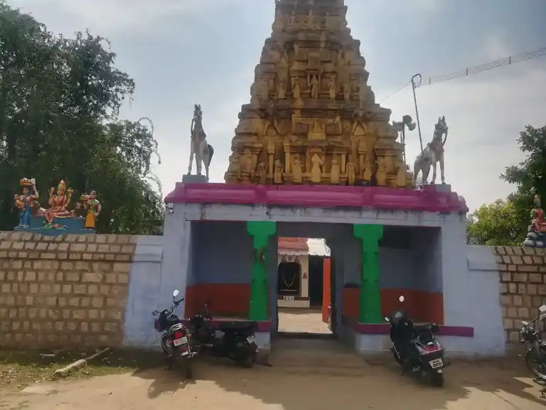 Arulmigu Sellandiamman Temple, Chettimankurichi - 637101 அருள்மிகு செல்லாண்டியம்மன் திருக்கோயில், Chettimankurichi - 637101, Salem - Ancient Temple Architecture and History Image 3