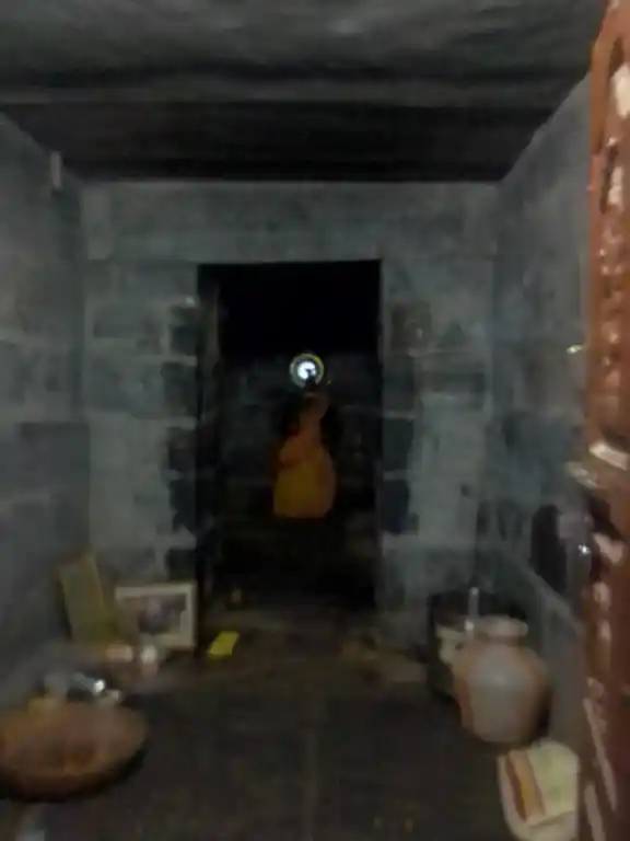 Arulmigu Sellandiamman Temple, Erikarai, Kannanur - 621206 Arulmigu Sellandiamman Temple, Erikarai, Kannanur - 621206, Thiruchirappalli - Ancient Temple Architecture and History Image 6