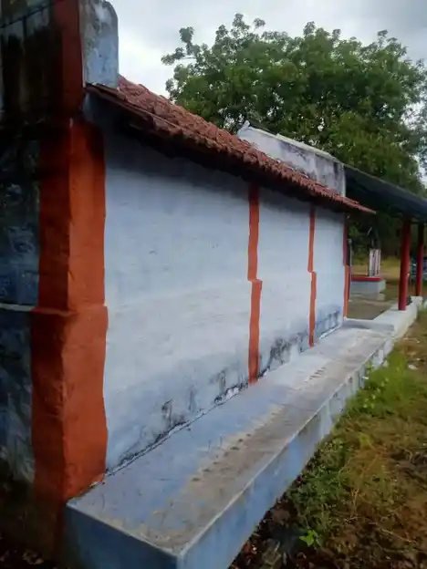 Arulmigu Sellandiamman Temple, Irugalur - 637103 அருள்மிகு செல்லாண்டியம்மன் திருக்கோயில், Irugalur - 637103, Salem - Ancient Temple Architecture and History Image 3