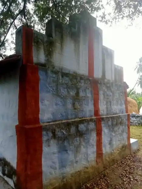 Arulmigu Sellandiamman Temple, Irugalur - 637103 அருள்மிகு செல்லாண்டியம்மன் திருக்கோயில், Irugalur - 637103, Salem - Ancient Temple Architecture and History Image 6