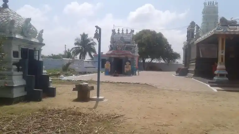 Arulmigu Sellandiamman Temple, Kachchippalli - 637102 அருள்மிகு செல்லாண்டியம்மன் திருக்கோயில், Kachchippalli - 637102, Salem - Ancient Temple Architecture and History Image 3