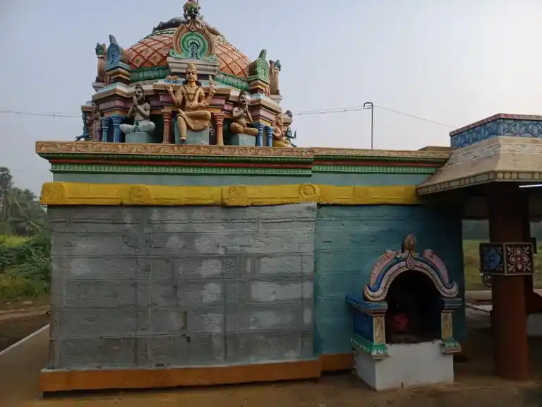 Arulmigu Sellandiamman Temple, Kalikavundanpalaiyam - 637103 Arulmigu Sellandiamman Temple, Kalikavundanpalaiyam - 637103, Salem - Ancient Temple Architecture and History Image 2