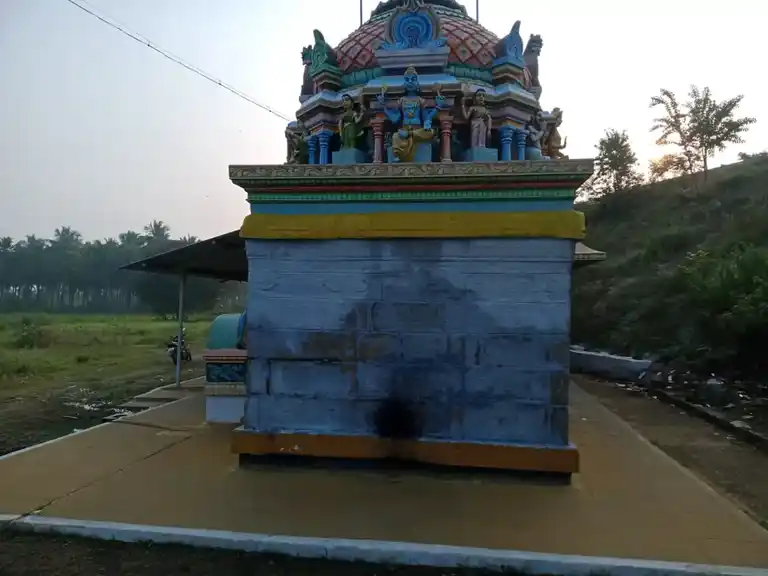 Arulmigu Sellandiamman Temple, Kalikavundanpalaiyam - 637103 Arulmigu Sellandiamman Temple, Kalikavundanpalaiyam - 637103, Salem - Ancient Temple Architecture and History Image 4