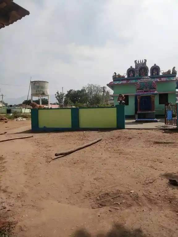 Arulmigu Sellandiamman Temple, Karukkalvadi - 636013 அருள்மிகு செல்லாண்டியம்மன் திருக்கோயில், Karukkalvadi - 636013, Salem - Ancient Temple Architecture and History Image 3