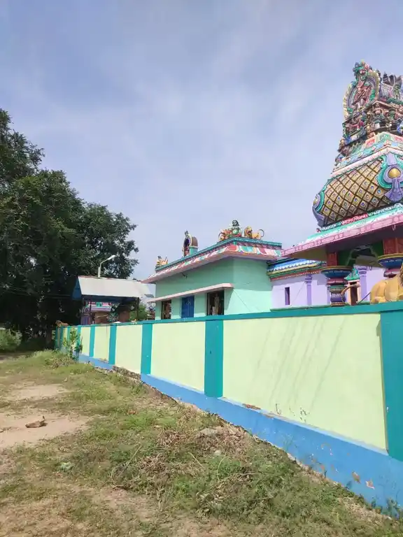 Arulmigu Sellandiamman Temple, Karukkalvadi - 636013 அருள்மிகு செல்லாண்டியம்மன் திருக்கோயில், Karukkalvadi - 636013, Salem - Ancient Temple Architecture and History Image 6