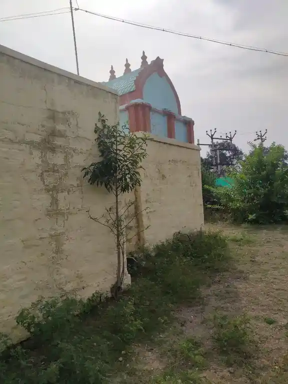 Arulmigu Sellandiamman Temple, Keerapappampadi - 636030 Arulmigu Sellandiamman Temple, Keerapappampadi - 636030, Salem - Ancient Temple Architecture and History Image 4