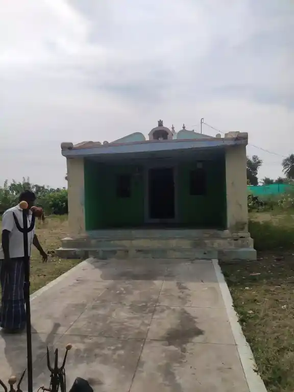 Arulmigu Sellandiamman Temple, Keerapappampadi - 636030 Arulmigu Sellandiamman Temple, Keerapappampadi - 636030, Salem - Ancient Temple Architecture and History Image 6