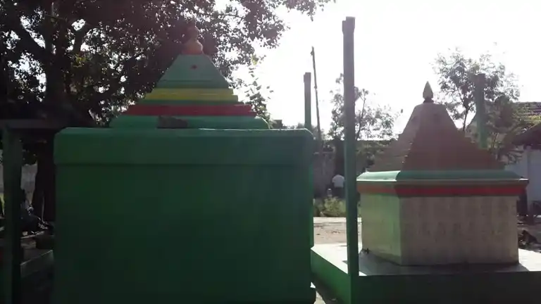 Arulmigu Sellandiamman Temple, Kilampatty - 636309 அருள்மிகு செல்லாண்டியம்மன் திருக்கோயில், Kilampatty - 636309, Salem - Ancient Temple Architecture and History Image 2