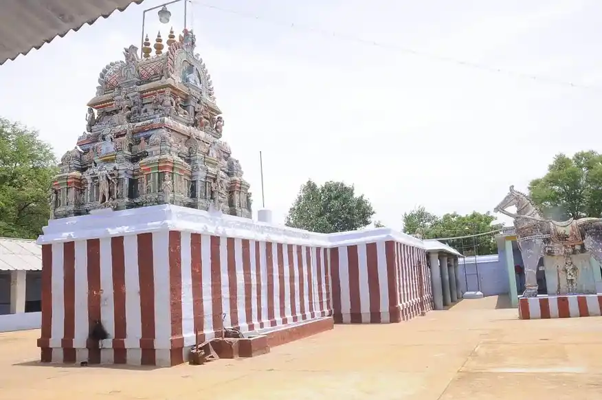 Arulmigu Sellandiamman Temple, Manalur, Kannivadi - 639202 Temple