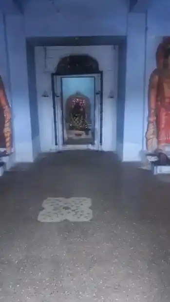 Arulmigu Sellandiamman Temple, Manathi - 637212 அருள்மிகு செல்லாண்டியம்மன் திருக்கோயில், Manathi - 637212, Namakkal - Ancient Temple Architecture and History Image 5