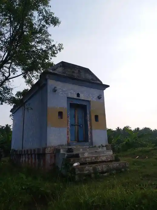 Arulmigu Sellandiamman Temple, Melmangalam - 625603 அருள்மிகு செல்லாண்டியம்மன் திருக்கோயில், Melmangalam - 625603, Theni - Ancient Temple Architecture and History Image 4