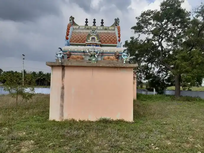Arulmigu Sellandiamman Temple, Periyakumarapalayam - 642201 அருள்மிகுசெல்லாண்டியம்மன் திருக்கோயில், Periyakumarapalayam - 642201, Tiruppur - Ancient Temple Architecture and History Image 3
