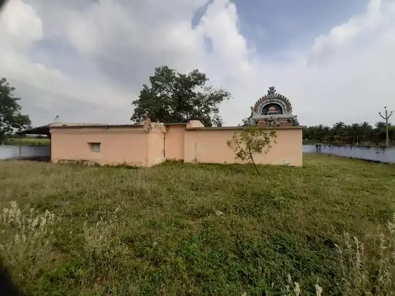 Arulmigu Sellandiamman Temple, Periyakumarapalayam - 642201 அருள்மிகுசெல்லாண்டியம்மன் திருக்கோயில், Periyakumarapalayam - 642201, Tiruppur - Ancient Temple Architecture and History Image 4