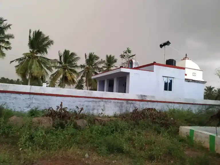 Arulmigu Sellandiamman Temple, Porasalpatty - 637505 அருள்மிகு செல்லாண்டியம்மன் திருக்கோயில், Porasalpatty - 637505, Namakkal - Ancient Temple Architecture and History Image 4