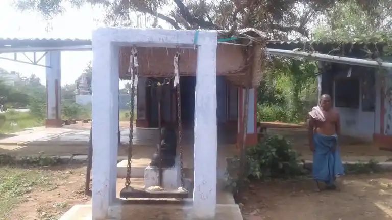 Arulmigu Sellandiamman Temple, Santhaipettai, Edappady - 637101 Arulmigu Sellandiamman Temple, Santhaipettai, Edappady - 637101, Salem - Ancient Temple Architecture and History Image 2