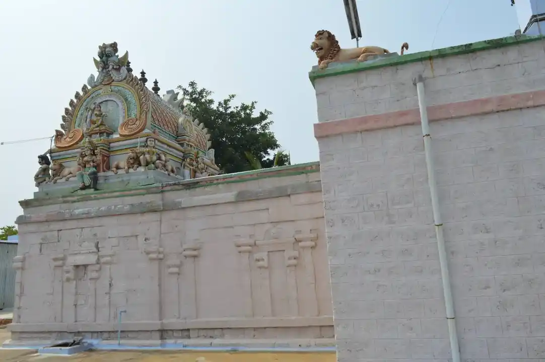 Arulmigu Sellandiamman Temple, Savundapur, Gobichettaipalayam - 638502 அருள்மிகு செல்லாண்டியம்மன் திருக்கோயில், சவுண்டபுர், Gobichettaipalayam - 638502, Erode - Ancient Temple Architecture and History Image 3