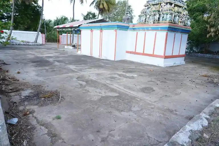 Arulmigu Sellandiamman Temple, Vadapoothinatham - 642132 அருள்மிகு செல்லாண்டியம்மன் திருக்கோயில், Vadapoothinatham - 642132, Tiruppur - Ancient Temple Architecture and History Image 3