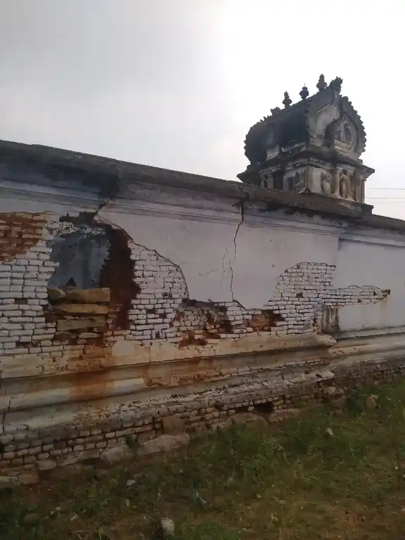 Arulmigu Sellandiamman Temple, Vagarai - 624617 அருள்மிகு செல்லாண்டியம்மன் திருக்கோயில், Vagarai - 624617, Dindigul - Ancient Temple Architecture and History Image 2