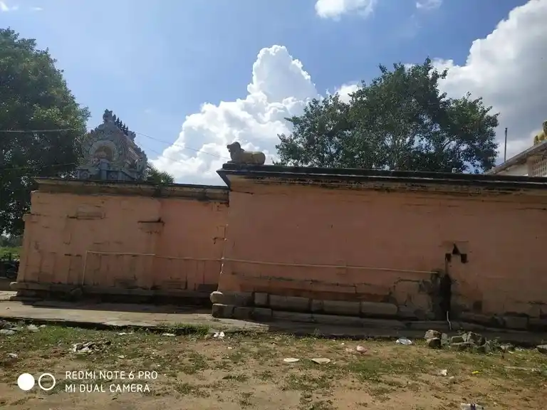 Arulmigu Sellandiyamman Temple, Aalampakkam - 621711 Arulmigu Sellandiyamman Temple, Aalampakkam - 621711, Thiruchirappalli - Ancient Temple Architecture and History Image 3