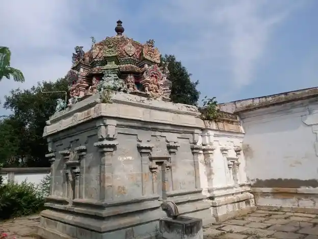 Arulmigu Sellandiyamman Temple, Agalanganallur, Thirumangalam - 621712 அருள்மிகு செல்லான்டியம்மன் திருக்கோயில், Agalanganallur, Thirumangalam - 621712, Thiruchirappalli - Ancient Temple Architecture and History Image 3