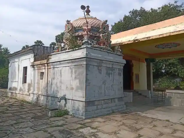 Arulmigu Sellandiyamman Temple, Agalanganallur, Thirumangalam - 621712 அருள்மிகு செல்லான்டியம்மன் திருக்கோயில், Agalanganallur, Thirumangalam - 621712, Thiruchirappalli - Ancient Temple Architecture and History Image 5